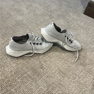 Tree Dasher 2 white and black Allbirds